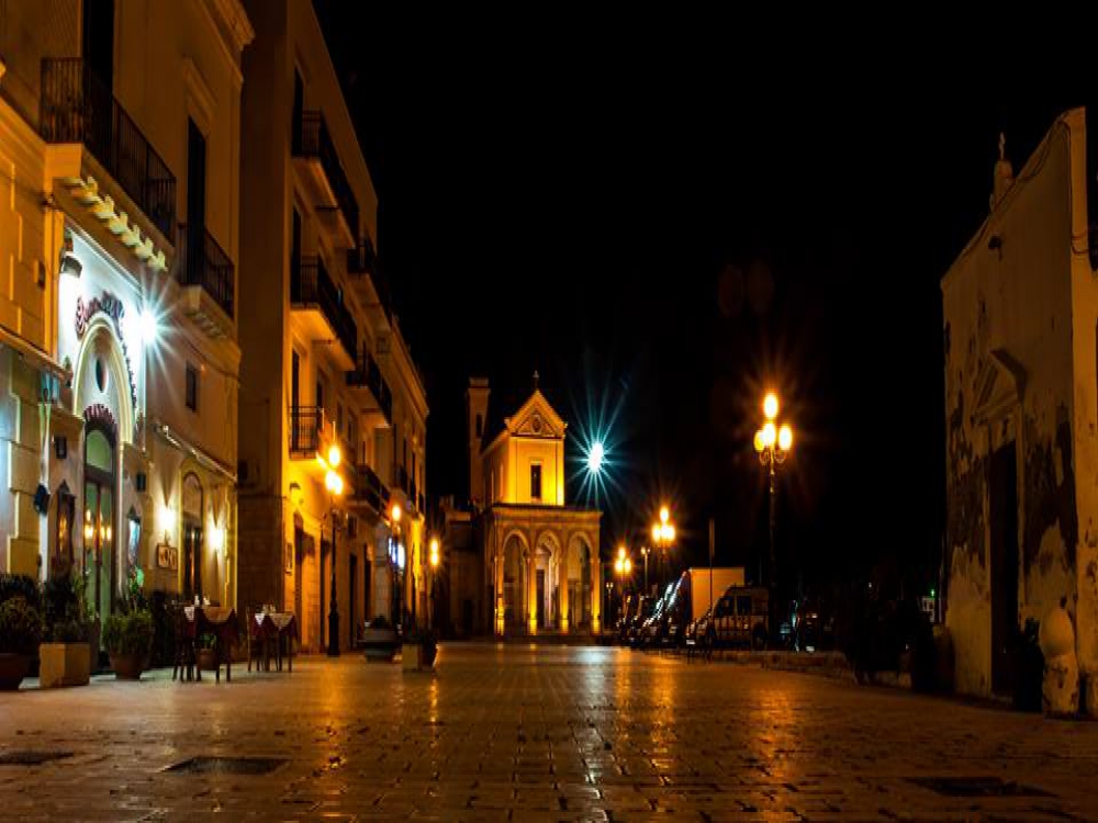 Gallipoli by Night - Lungomare & Centro Storico